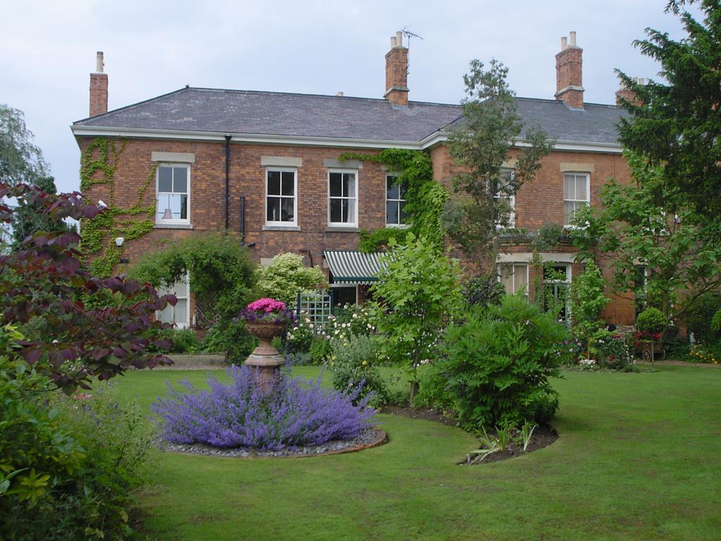 The Dower House Apartments Lincoln Eksteriør billede